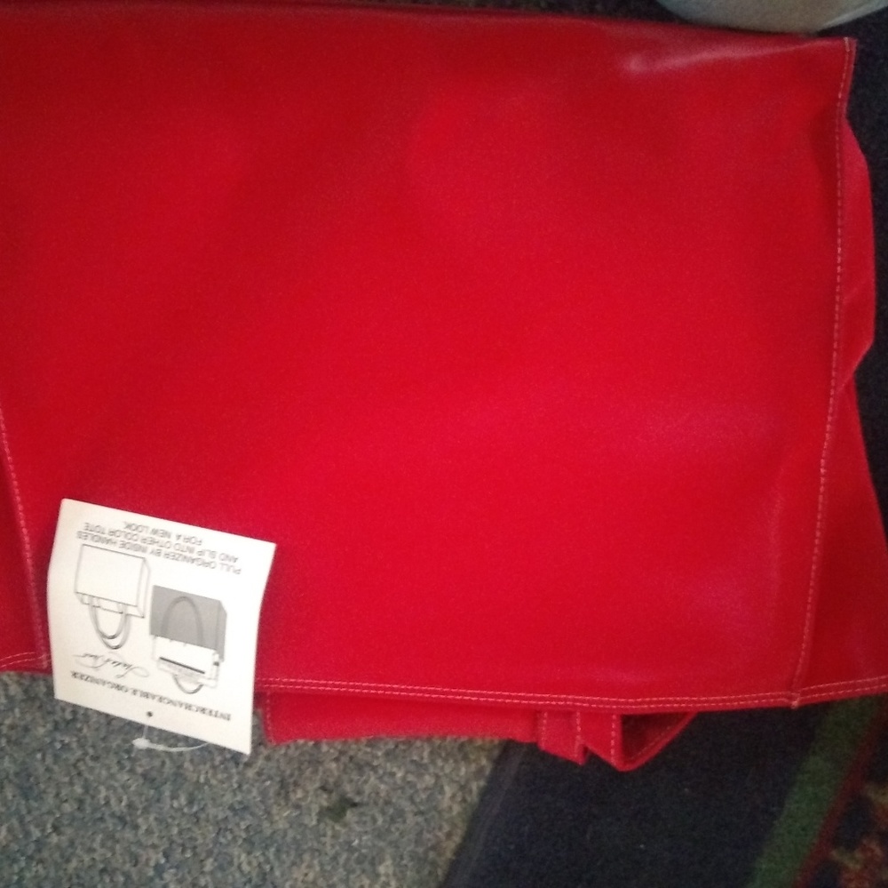 Red tote